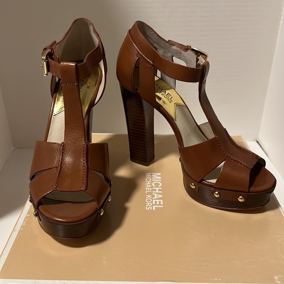 Michael Kors Beatrice Platform Leather in Luggage color Size 7- NIB - Picture 3 of 9